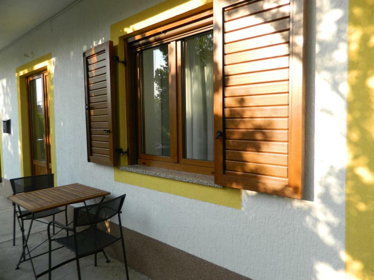 Apartments M&B سفيتي يوراي المظهر الخارجي الصورة