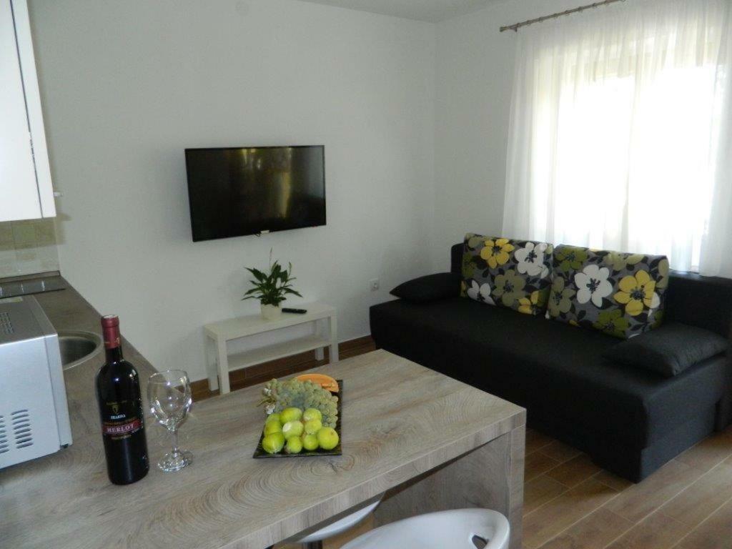 Apartments M&B سفيتي يوراي المظهر الخارجي الصورة