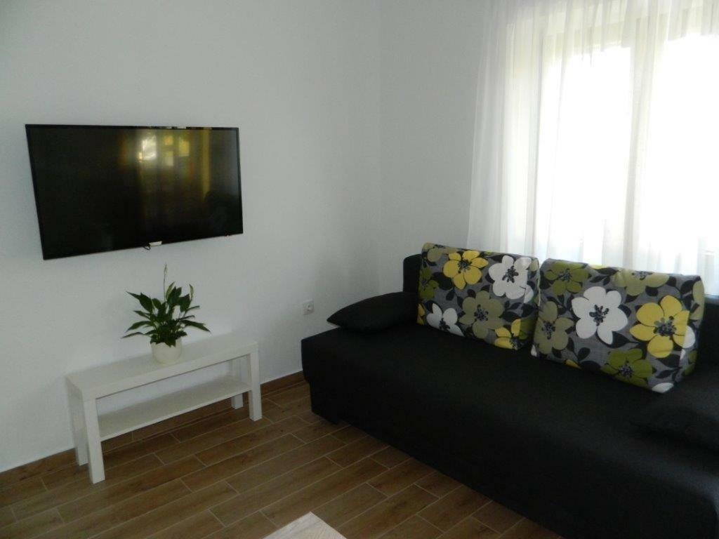 Apartments M&B سفيتي يوراي المظهر الخارجي الصورة