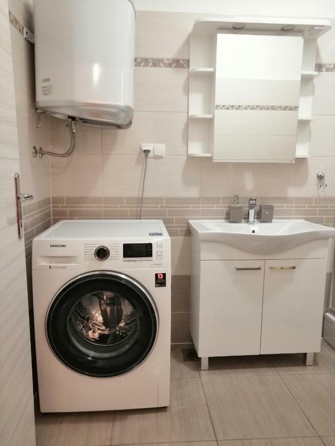 Apartments M&B سفيتي يوراي المظهر الخارجي الصورة